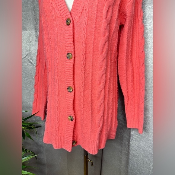 Talbots Cable Knit V-Neck Front Button Cardigan in Salmon Pink Sz MP - Picture 5 of 11